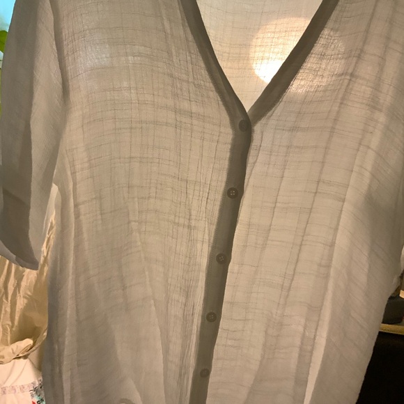 handmade‎ sheer flowy button up top - Picture 5 of 9